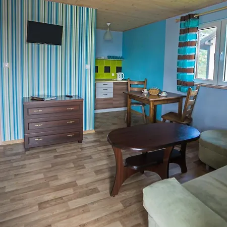 Alojamento de Turismo Selvagem Letniskowe Leniuszkowo